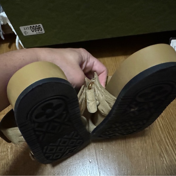 Louis Vuitton Bom Dia beige slides in 38.5 - Picture 7 of 7